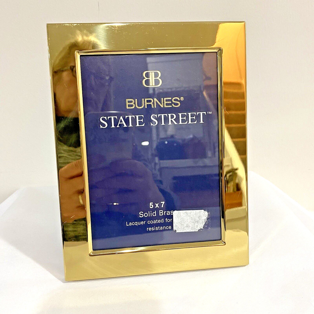 Burnes State Street Brass photo picture frame 5" x 7" classic 1980s gold decor